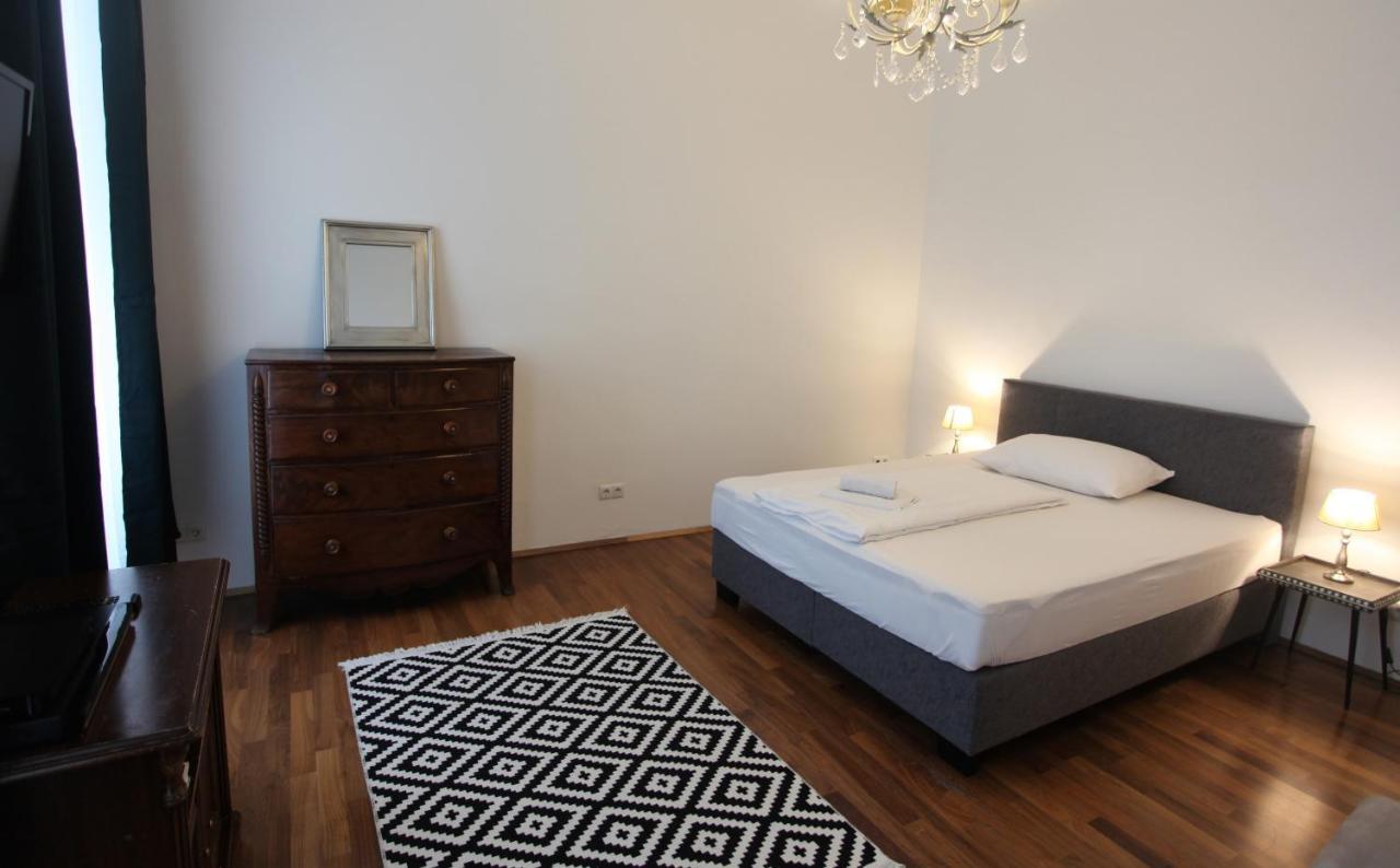 Casa Nostra - Ausgefallene Wohnung Am Augarten Bécs Kültér fotó
